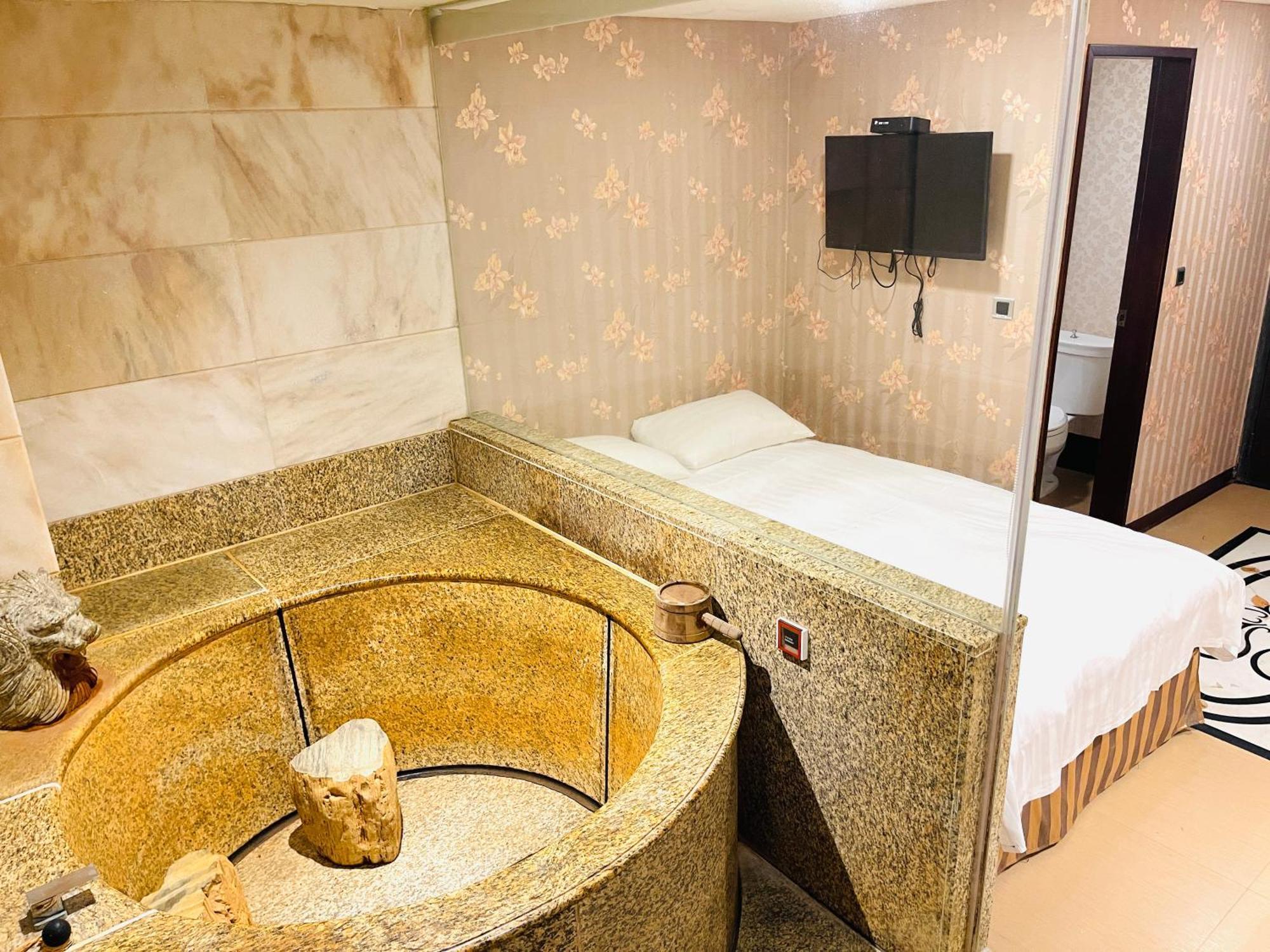 Grand Pleasure Spring Hotel Taipei Esterno foto